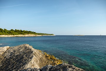 Image showing Coastline with horizon and sky