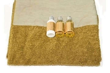Image showing Oil and towel