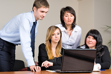 Image showing Businessgroup with laptop