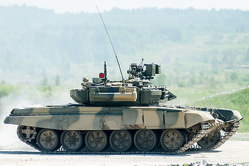 Image showing Tank T-80s moves