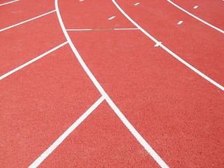 Image showing lanes of a red race track