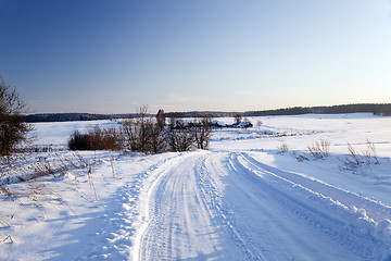 Image showing the road to a field 