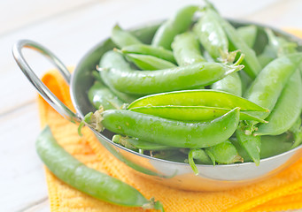 Image showing green peas