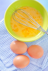 Image showing raw eggs