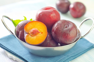 Image showing plums