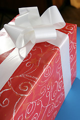 Image showing Present box