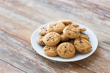 Image showing close up of chocolate oatmeal cookies on plate