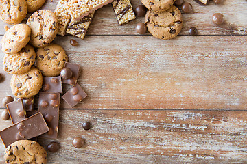 Image showing close up of candies, chocolate, muesli and cookies