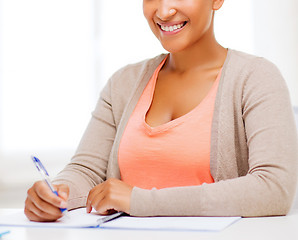 Image showing international student studying in college