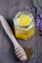 Image showing honeycomb and honey