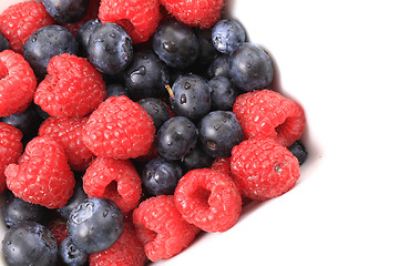 Image showing blueberries ad raspberries