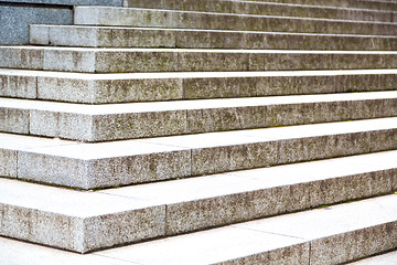 Image showing in london old steps and marble 