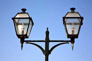 Image showing  street lamp and a bulb in the sky arrecife