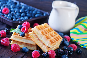 Image showing wafels with berry