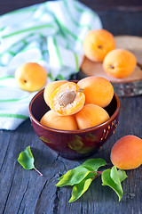 Image showing apricot in bowl 