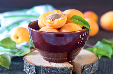 Image showing apricot in bowl 