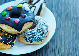 Image showing sweet donuts 