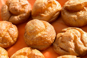 Image showing cream puffs aka profiterole 