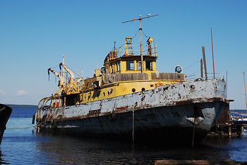 Image showing old rusty ship in the port