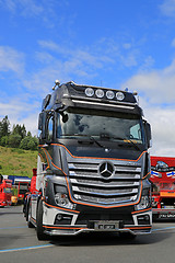 Image showing Mercedes-Benz Actros 2651 Uniq Concept Truck