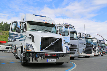 Image showing White Volvo VNL Truck Tractor in a Show