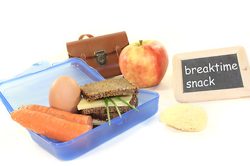 Image showing sandwich eaten during recess