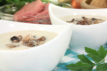 Image showing Veal cream soup with parsley