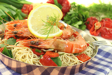 Image showing Shrimp with mie noodles and leek