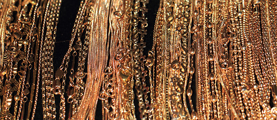 Image showing gold chains 