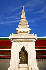 Image showing asia  thailand  in  bangkok sunny    cross colors  roof     sky 