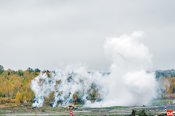 Image showing Russian tank T-90 hides in smoke screen from enemy