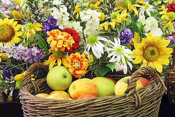 Image showing Apples and flowers