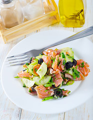 Image showing salad with salmon