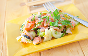 Image showing salad with salmon