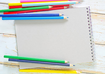 Image showing note and pencils