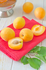 Image showing apricots