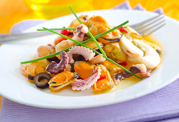 Image showing salad with seafood