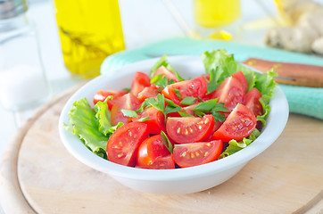 Image showing salad with tomato