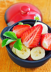 Image showing banana and strawberry