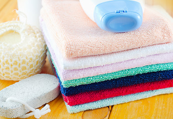 Image showing shampoo, body wash and towels