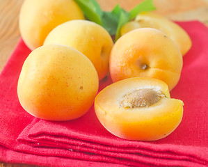 Image showing apricot