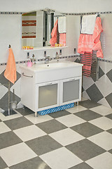 Image showing Bathroom cabinet