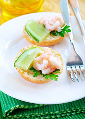 Image showing avocado with shrimps