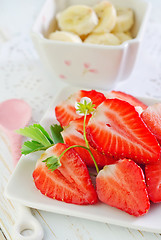 Image showing banana and strawberry