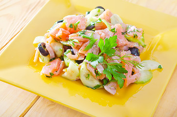 Image showing salad with salmon