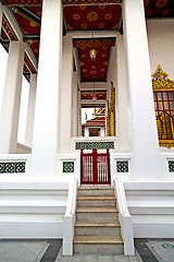 Image showing thailand       and  asia   in   door wat  palaces       gate