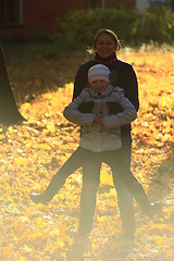 Image showing woman with her daughter in the park