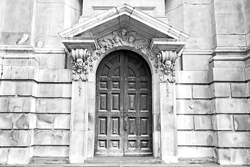 Image showing st paul cathedral in london england old construction and religio