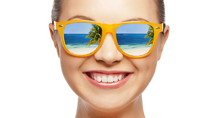 Image showing happy teenage girl in sunglasses