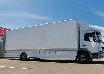 Image showing truck on city parking